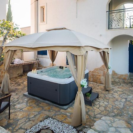 Villa Em تروغير المظهر الخارجي الصورة