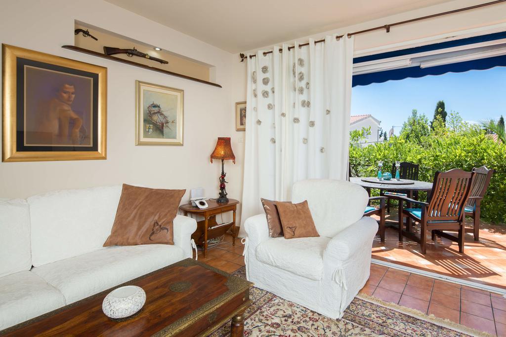 Villa Em تروغير المظهر الخارجي الصورة