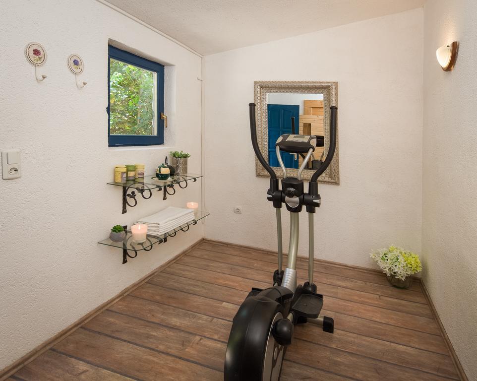 Villa Em تروغير المظهر الخارجي الصورة